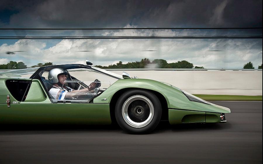 Детали экстерьера Marcos Mantis XP 1968 года  (фото 10 из 13)